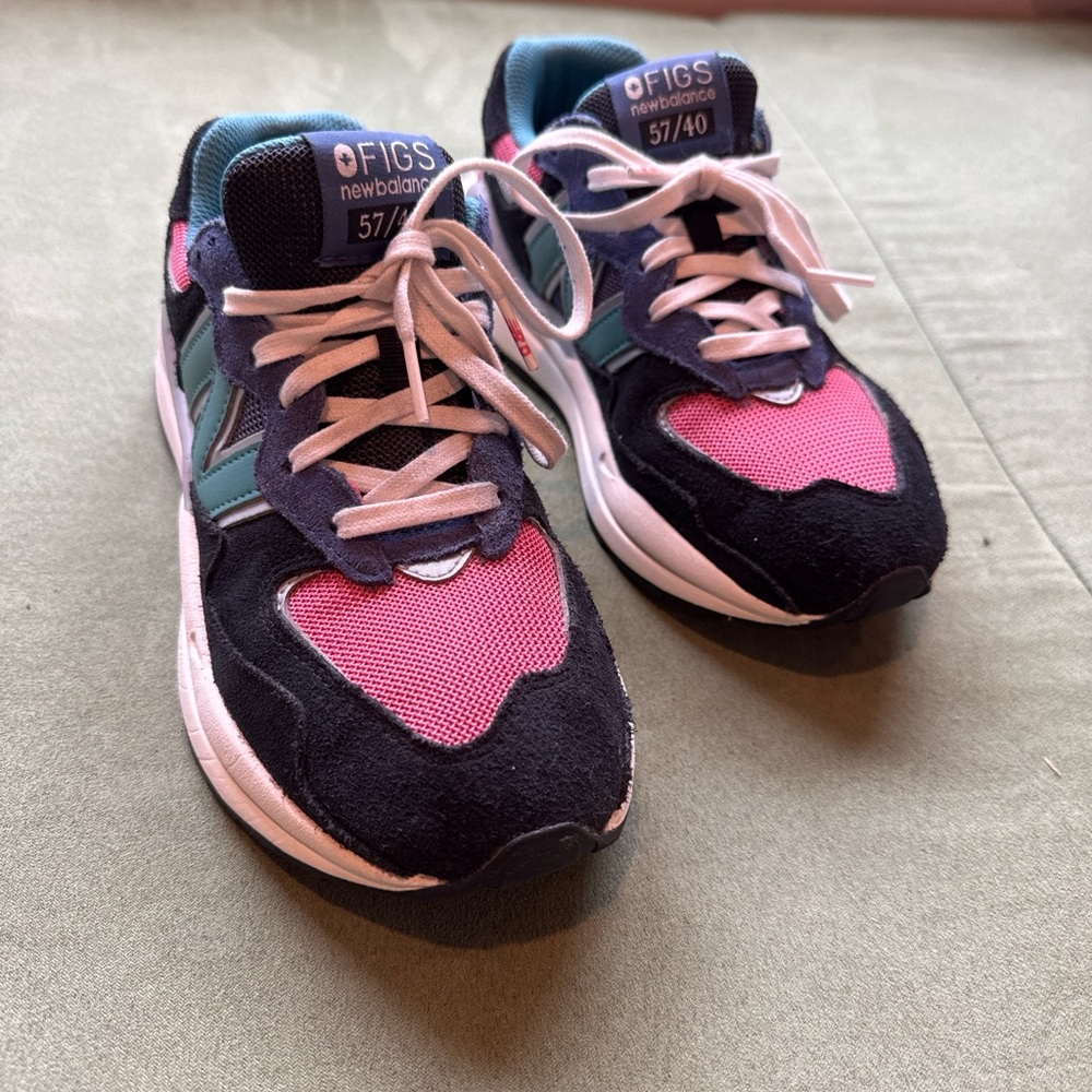 New Balance5740 x FIGS women’s size 7 sneakers
